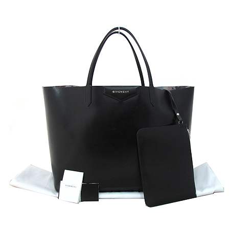 �����  �����