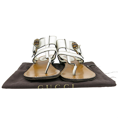 ����  ����