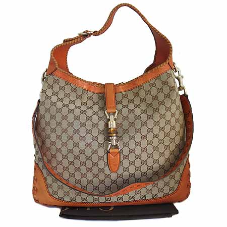 ����  �����