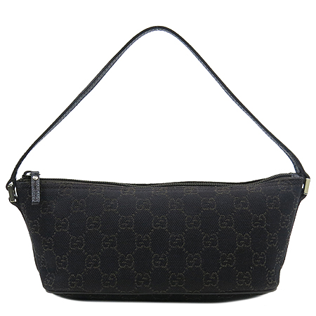 ����  �����