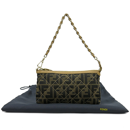 ���  �����