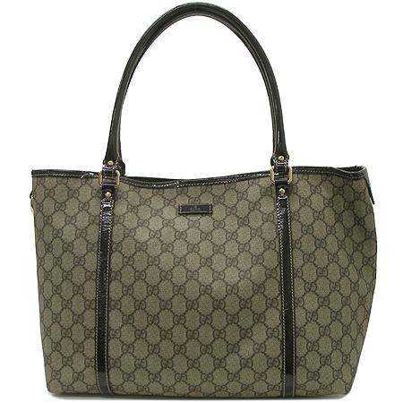 ����  �����