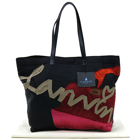 ����  �����