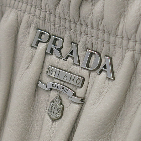 Prada(�����) BN1407 Pomice(����ü) Nappa Gaufre(���� ������) ���� 2WAY �̹���5 - ���̺��� �߰���ǰ