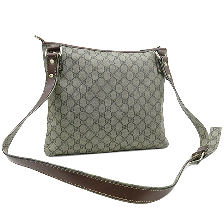 Gucci(����) 246412 �ñ״�ó �� ���� GG�ΰ� PVC �޽��� ũ�ν��� �̹���4 - ���̺��� �߰���ǰ