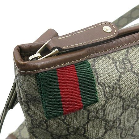 Gucci(����) 246412 �ñ״�ó �� ���� GG�ΰ� PVC �޽��� ũ�ν��� �̹���5 - ���̺��� �߰���ǰ