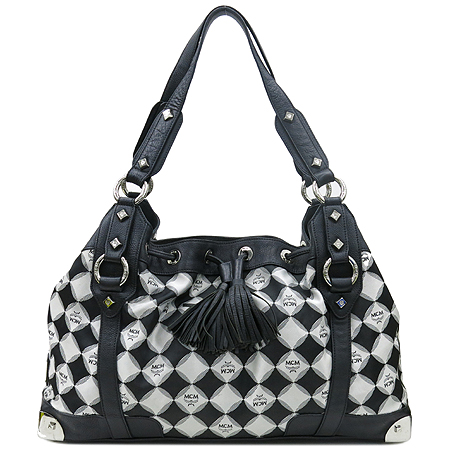 ������  �����