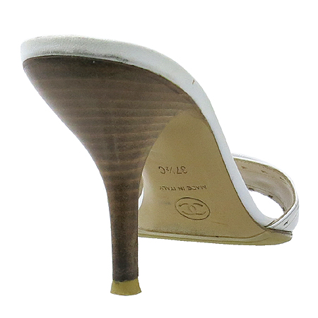 Chanel(����) ȭ��Ʈ���� �ΰ���Ƽġ ��������� �̹���4 - ���̺��� �߰���ǰ