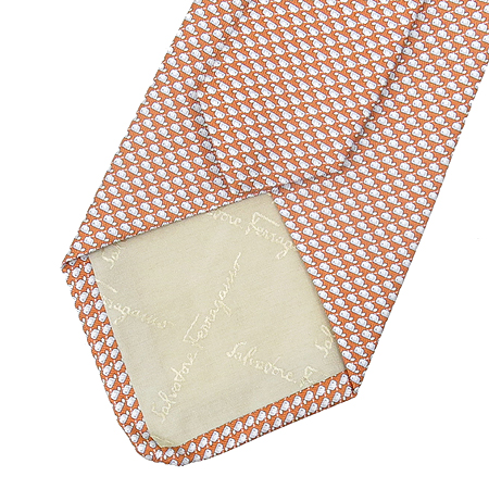 Ferragamo(��󰡸�) 100% ��ũ ��Ÿ�� �̹���4 - ���̺��� �߰���ǰ