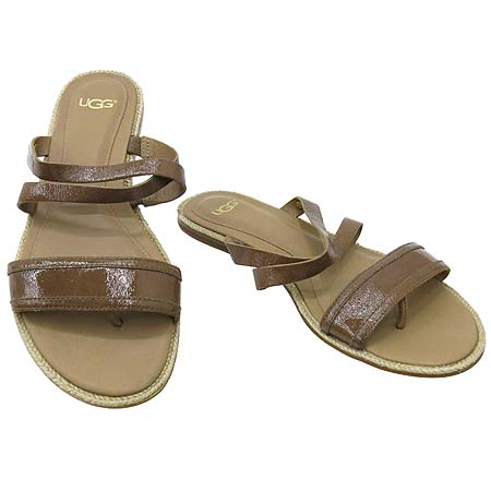 ���  ����