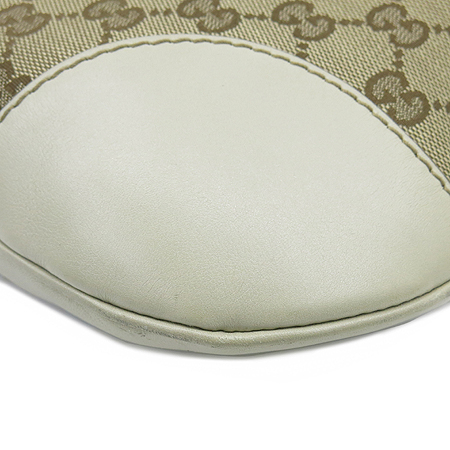 Gucci(����) 257065 GG�ΰ� �к긯 ������� ��� ��Ƽġ ũ�ν��� [��õ��] �̹���4 - ���̺��� �߰���ǰ