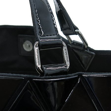 ISSEY MIYAKE(�̼��̹̾���) BAOBAO ���� L ������ 2WAY �̹���4 - ���̺��� �߰���ǰ