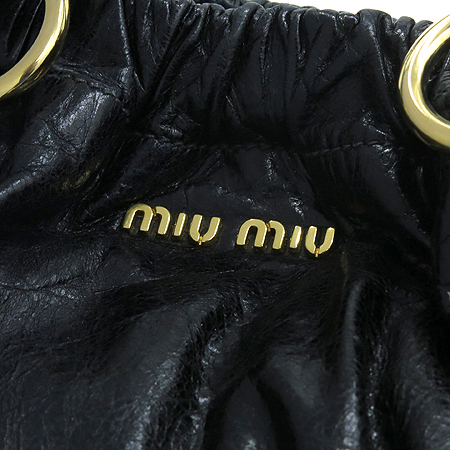 MiuMiu(�̿�̿�) VITELLO LUX ���ڷη��� ���� ���� ����ΰ� 2WAY �̹���4 - ���̺��� �߰���ǰ