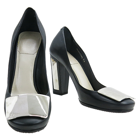 ���  ����