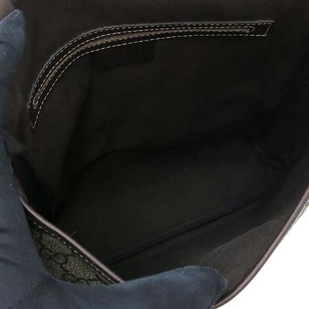 Gucci(����) 223666 GG�ΰ� PVC ��ũ���� ���� Ʈ���� �޽��� ũ�ν��� �̹���7 - ���̺��� �߰���ǰ