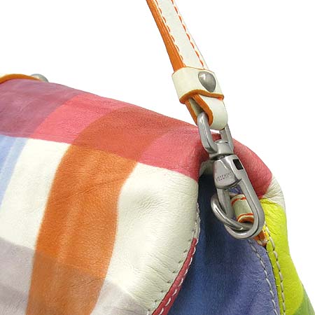 Moschino(��Ű��) ��Ƽ �÷� Ŭ��ġ�� ����� �̹���4 - ���̺��� �߰���ǰ