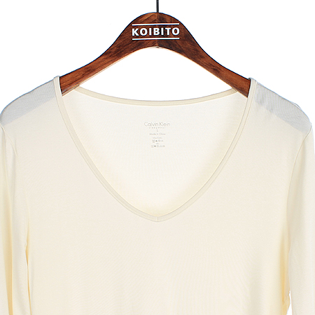 Calvin Klein(Ķ��Ŭ����) ȭ��Ʈ�÷� Ƽ �̹���2 - ���̺��� �߰���ǰ