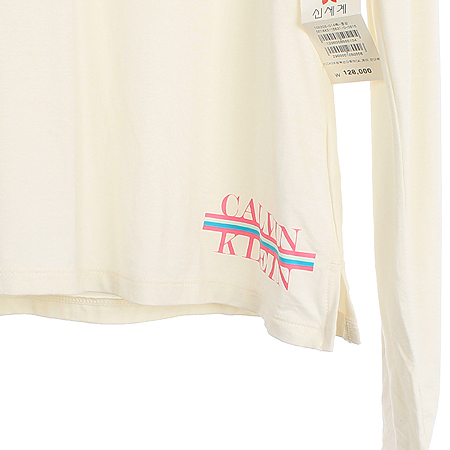 Calvin Klein(Ķ��Ŭ����) ȭ��Ʈ�÷� Ƽ �̹���3 - ���̺��� �߰���ǰ