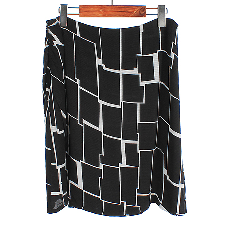 Emporio Armani(�������� �Ƹ�����) ��ĿƮ �̹���3 - ���̺��� �߰���ǰ