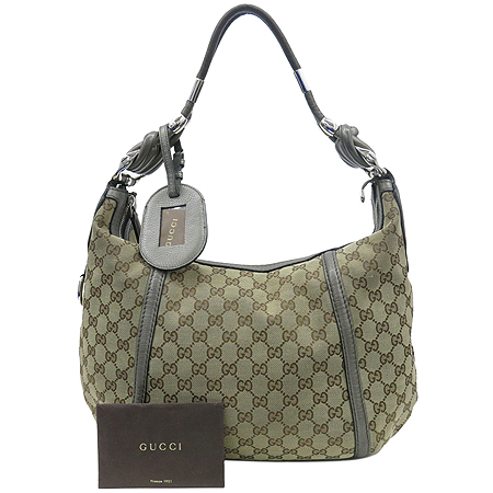 ����  �����