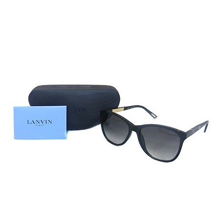 ����  ���۶�