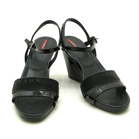 �����  ����