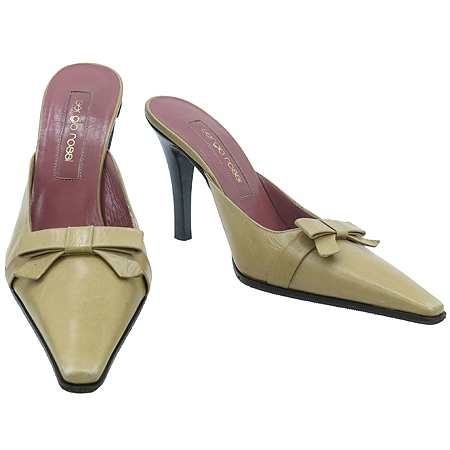 ���������ν�  ����