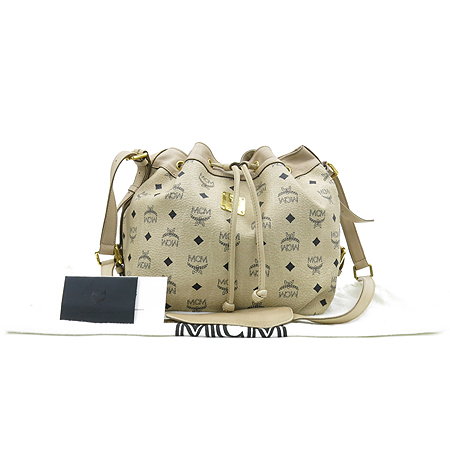 ������  �����