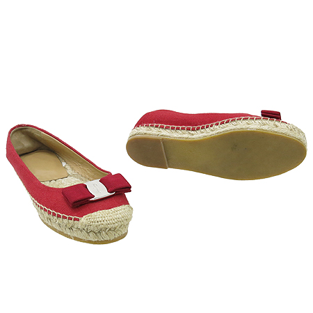 Ferragamo(��󰡸�) �������� ���� �к긯 ���� �ٶ���� ������ �÷� ���� �̹���2 - ���̺��� �߰���ǰ