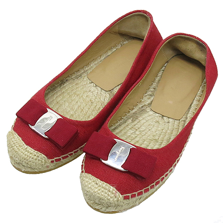 Ferragamo(��󰡸�) �������� ���� �к긯 ���� �ٶ���� ������ �÷� ���� �̹���5 - ���̺��� �߰���ǰ