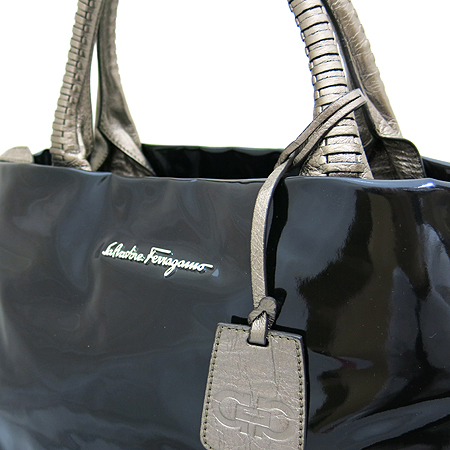 Ferragamo(��󰡸�) 21 B412 ���� �ΰ� ���� ���̴�Ʈ ��Ʈ�� [��������] �̹���3 - ���̺��� �߰���ǰ