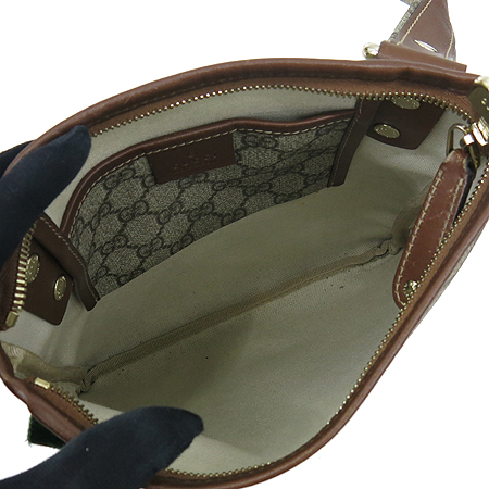Gucci(����) 246413 GG �ΰ� �Ｑ��Ƽġ ��� PVC ũ�ν��� �̹���7 - ���̺��� �߰���ǰ