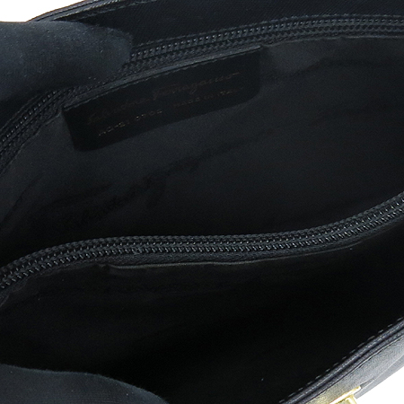 Ferragamo(��󰡸�) 21 0702 ���� ��ġ�� ��� �簢 ����� �̹���5 - ���̺��� �߰���ǰ