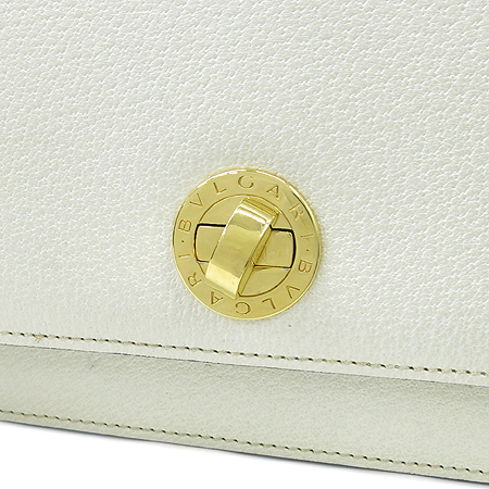 Bvlgari(�Ұ���) ���� BB�ΰ� ��� ���̺��� ���� Ŭ��ġ�� ����� �̹���3 - ���̺��� �߰���ǰ