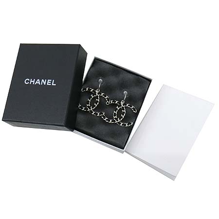 ����  �Ͱ���