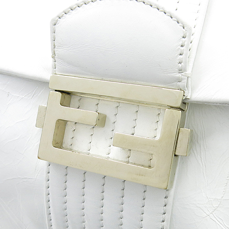 Fendi(���) 8BT143 ���� �ΰ� ��Ŭ ��� �簢 ü�� ����� �̹���3 - ���̺��� �߰���ǰ