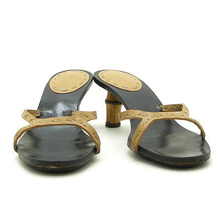 ����  ����