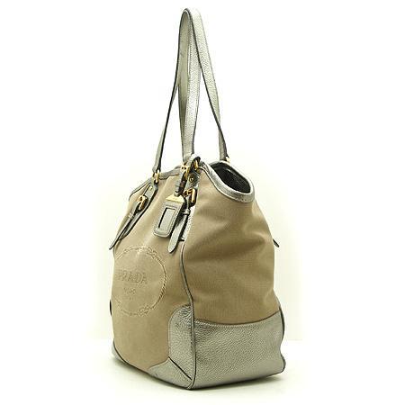 Prada(�����) �ж�� �� �ΰ� ����� �̹���3 - ���̺��� �߰���ǰ