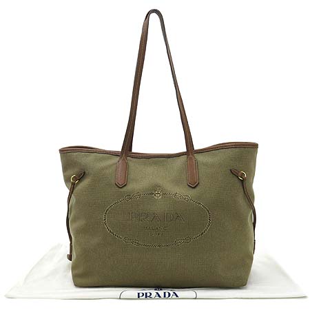 �����  �����