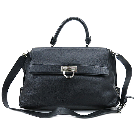 ��󰡸� ��ġ�� ���Ǿƹ� 