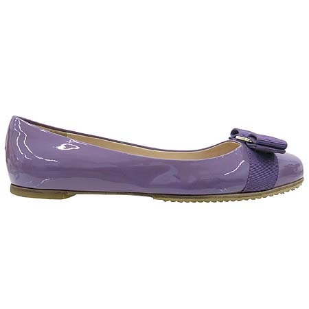 Ferragamo(��󰡸�) VARA ���� ���̴�Ʈ ����ΰ� �ٶ���� �÷� �����뱸�� �̹���3 - ���̺��� �߰���ǰ