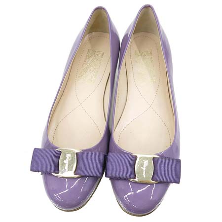 Ferragamo(��󰡸�) VARA ���� ���̴�Ʈ ����ΰ� �ٶ���� �÷� �����뱸�� �̹���5 - ���̺��� �߰���ǰ