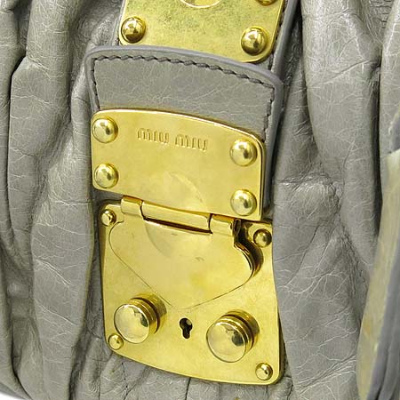 MiuMiu(�̿�̿�) RN0473 MATELASSE LUX (��Ʈ��� ����) ��Ƽ�� �׷��̷��� ���� 2WAY �̹���4 - ���̺��� �߰���ǰ