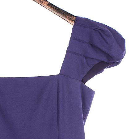 Emporio Armani(�������� �Ƹ�����) �����÷� �μҸ� ���ǽ� �̹���2 - ���̺��� �߰���ǰ