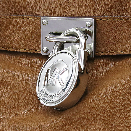 MICHAELKORS(����Ŭ�ھ) ���� ���� �ع��� M ������ ���� ü�� 2WAY �̹���4 - ���̺��� �߰���ǰ