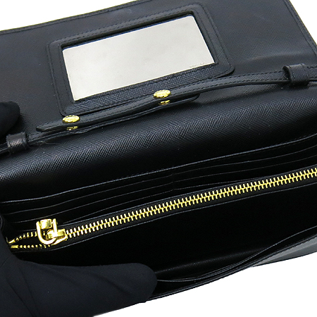 Prada(�����) 1M1361 SAFFIANO METAL NERO ���ǾƳ� ���� ����ΰ� Ŭ��ġ ���� ũ�ν��� �̹���5 - ���̺��� �߰���ǰ