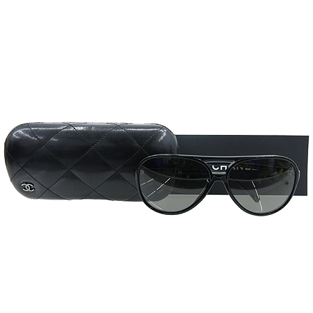 ����  ���۶�