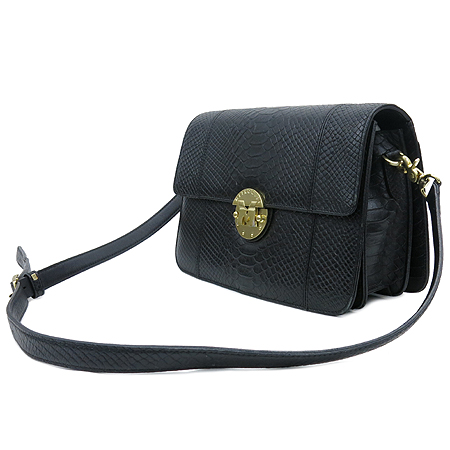 Metrocity(��Ʈ�ν�Ƽ) ���̼� ���� ���� �ΰ� ��� ũ�ν��� �̹���2 - ���̺��� �߰���ǰ