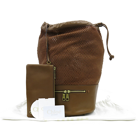 ���ο�  ����