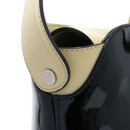 Ferragamo(��󰡸�) 21 1240 ���� ���̴�Ʈ ����� �̹���3 - ���̺��� �߰���ǰ